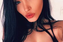 Conheça Cláudia Alende, a Megan Fox brasileira