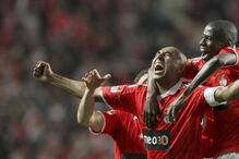 15-02-2017_00_33_11 2010 luisão  braga  golo título.jpg