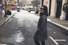 Allison Ramirez criou perfume com fluidos vaginais, rosa, cedro e almíscar sintético