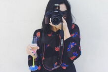 Allison Ramirez criou perfume com fluidos vaginais, rosa, cedro e almíscar sintético