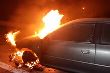 Carro a arder na A29