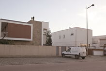 Casa de Madureira situa-se em zona de luxo, em Vila Nova de Gaia. Antes disso, tinha comprado vivenda, que depois vendeu