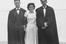 21-02-2017_09_43_35 1949 com irmãos em Luanda.jpg