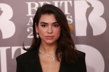 22-02-2017_23_01_36 dua lipa.jpg