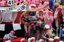 Samba, matrafonas, saloias, caretos... de norte a sul do País celebrou-se o Carnaval