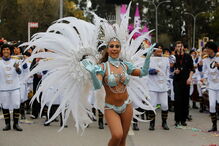 Samba, matrafonas, saloias, caretos... de norte a sul do País celebrou-se o Carnaval