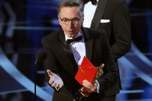 2017-02-27_08_10.10 2017-02-27T024226Z_1184418701_HP1ED2R07IPL8_RTRMADP_3_AWARDS-OSCARS.JPG