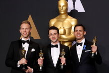 2017-02-27_08_10.50 2017-02-27T060149Z_1460321423_HP1ED2R0GR0A5_RTRMADP_3_AWARDS-OSCARS.JPG