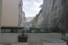 Deslizamento de terras na Rua Damasceno Monteiro, em Lisboa