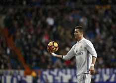 Ronaldo mostra-se solidário com canil em Gouveia