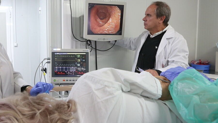 A colonoscopia é um dos exames de diagnóstico da doença de Crohn