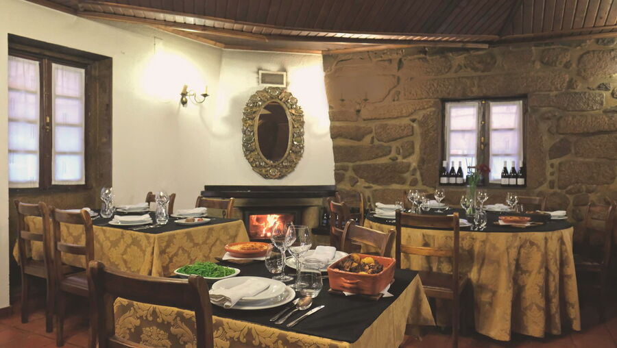 A variedade das entradas é outro ponto forte deste restaurante de Lafões 