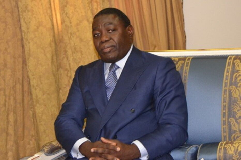 Estádio da Luz, IKEA, Emanuel Briosa, Unidade de Combate à Corrupção da PJ, PJ, José Veiga, Paulo Santana Lopes, Quinta da Marinha