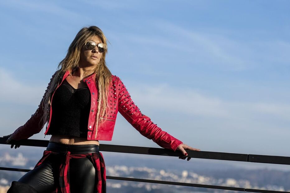 Maria Leal, sorriso, operação