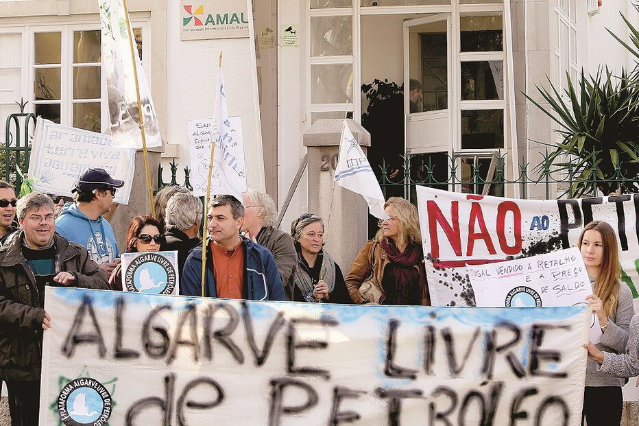 autorização, protestos, espanto, algarve, petróleo, Assembleia da República, manifestações