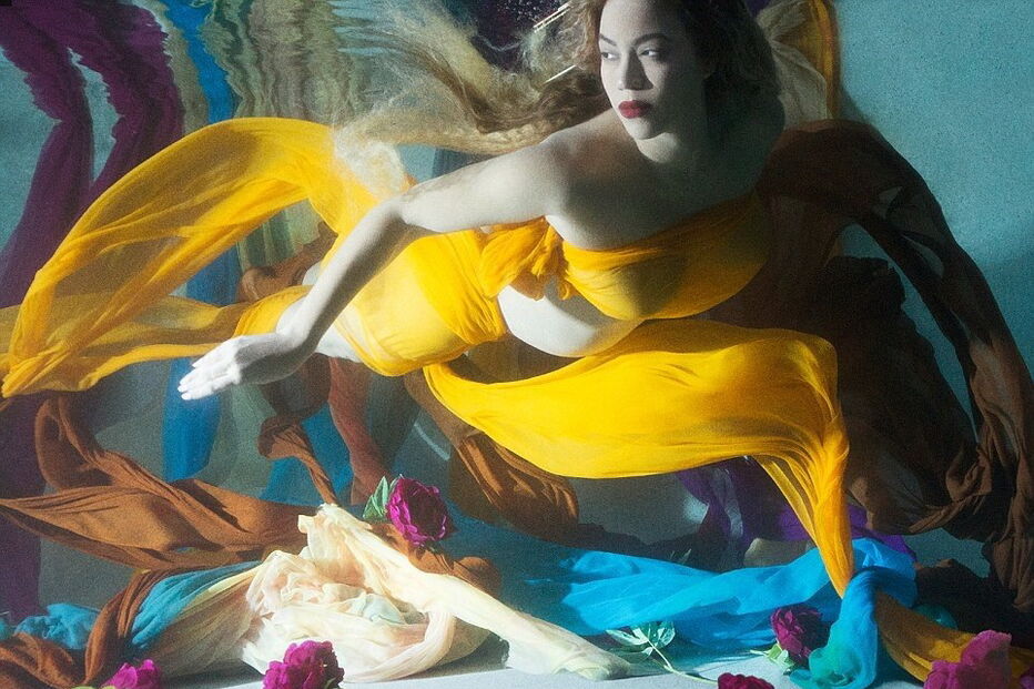 Beyoncé partilhou várias fotografias com os fãs