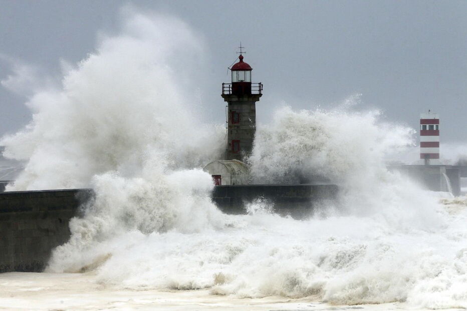 Autoridade Nacional de Proteção Civil, ANPC, ocorrências, Viana do Castelo, Braga, Coimbra, Porto, meteorologia, questões sociais