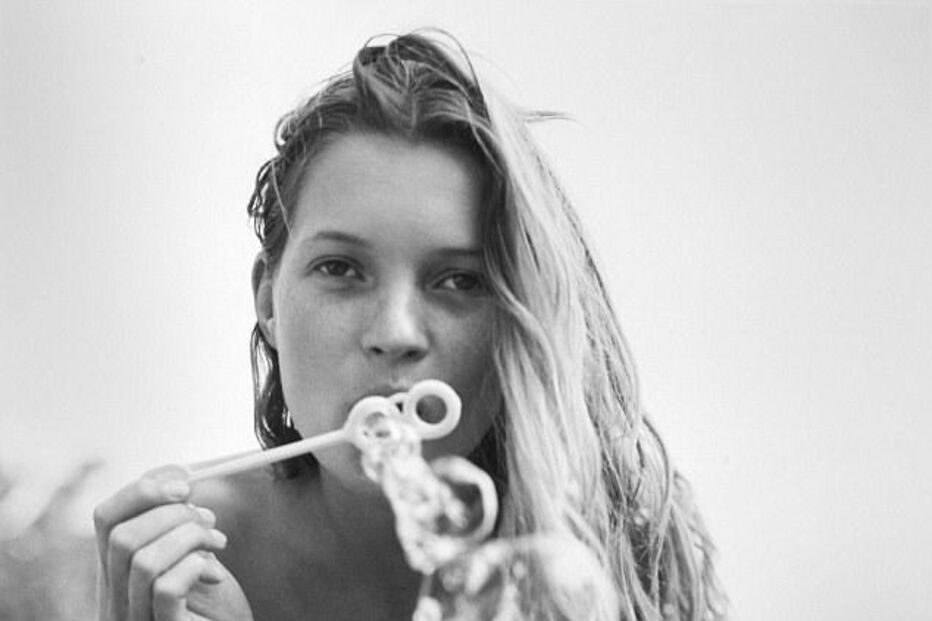 03-02-2017_18_07_12 kate moss dr.jpg