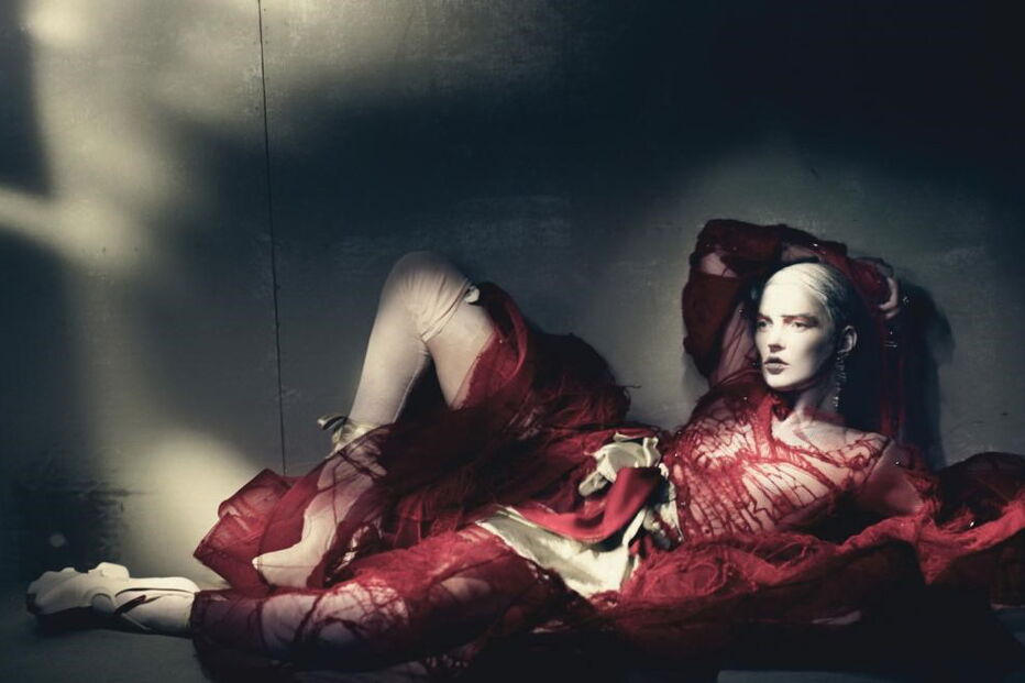 03-02-2017_18_07_14 kate moss w 2015.jpg