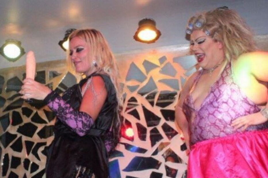 A cantora Ruth Marlene atuou na discoteca gay Pride, no Porto