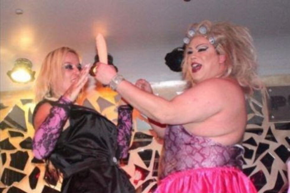 A cantora Ruth Marlene atuou na discoteca gay Pride, no Porto