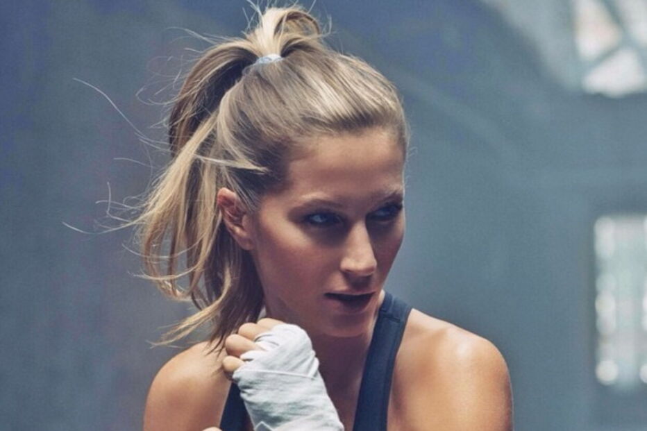 Gisele Bündchen deslumbra nas redes sociais