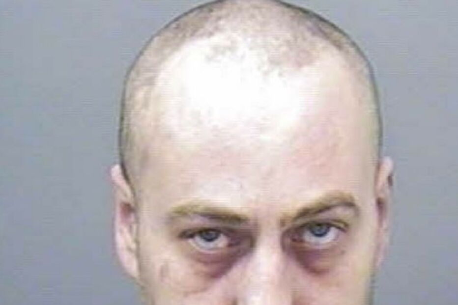 Fecha vizinho em casa e mata-o com batata