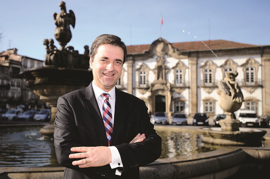 Braga, vacinas, famílias, carenciadas, solidariedade, saúde, crianças, gastroenterite aguda, Ricardo Rio