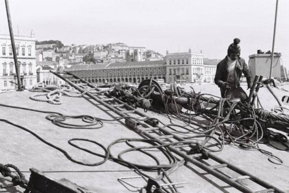 O Tollan naufragou no Tejo em fevereiro de 1980. Só foi removido quase quatro anos depois
