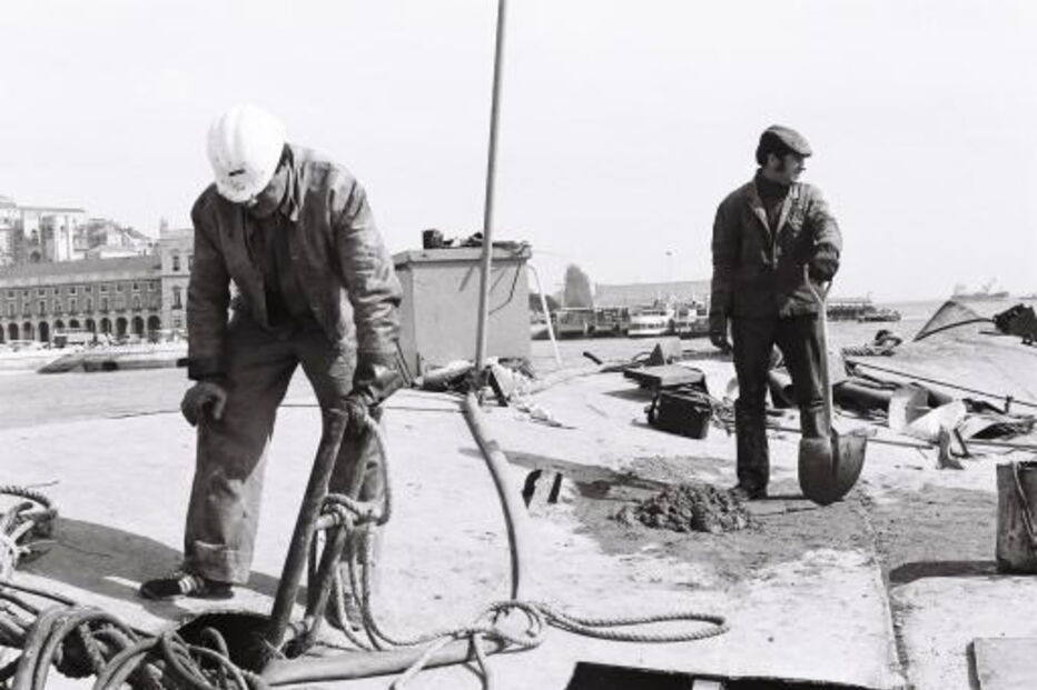O Tollan naufragou no Tejo em fevereiro de 1980. Só foi removido quase quatro anos depois