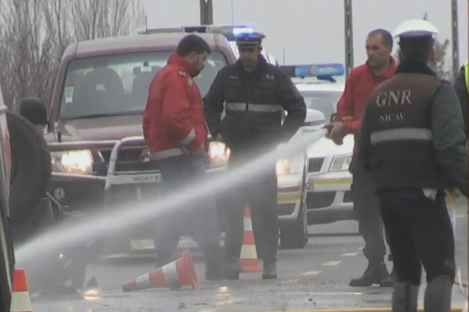 Jipe do Regimento de Estremoz despistou-se em Sousel