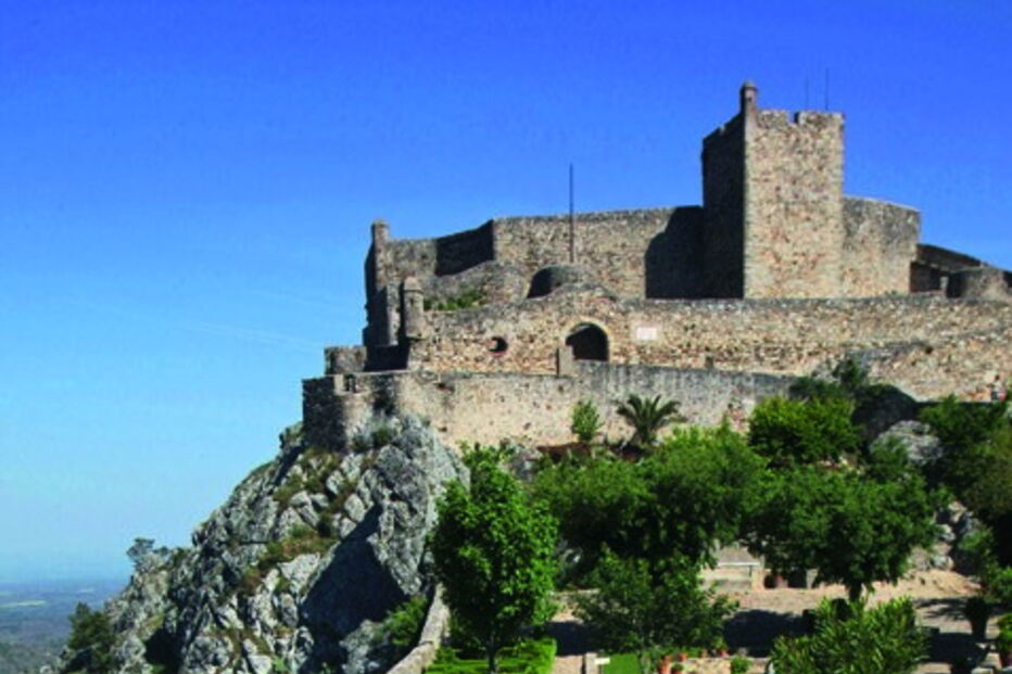 Portugal, País, História de Portugal, Castelo de Almoroul, Tejo, Lisboa, D. Afonso Henriques, Castelo de S. Jorge, Exposição Permanente, Sítio Arqueológico, Câmara Escura, Café do Castelo, Castelo de Montemor-o-Velho, Afonso IV, História de Portugal