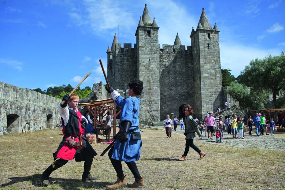 Portugal, País, História de Portugal, Castelo de Almoroul, Tejo, Lisboa, D. Afonso Henriques, Castelo de S. Jorge, Exposição Permanente, Sítio Arqueológico, Câmara Escura, Café do Castelo, Castelo de Montemor-o-Velho, Afonso IV, História de Portugal