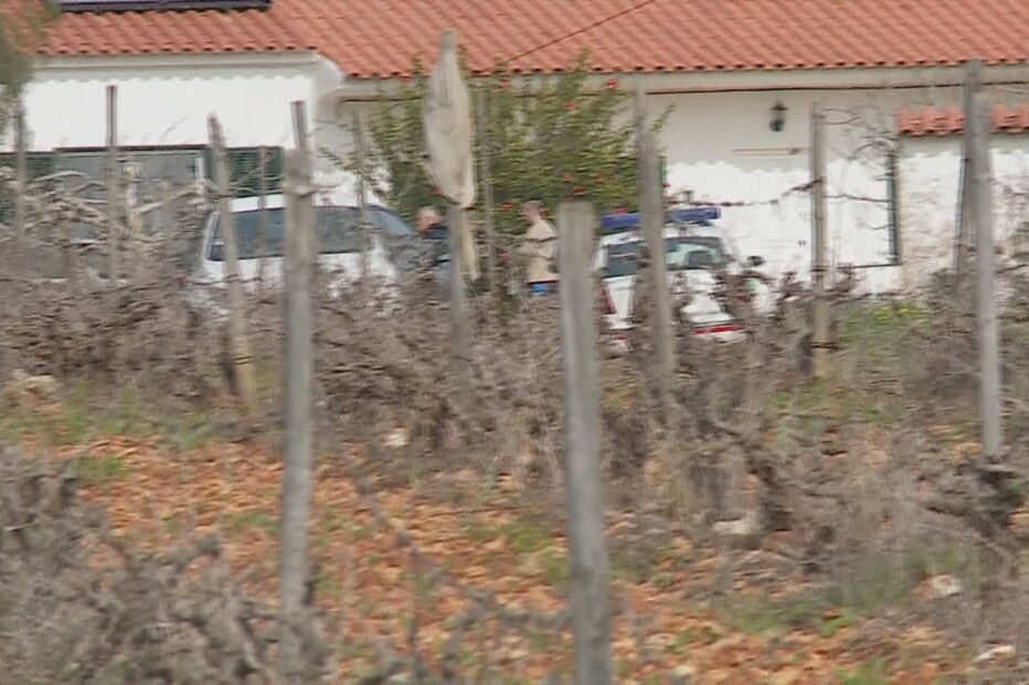 Corpo de Álvaro Paderna, de 84 anos, foi encontrado em casa, na Guia