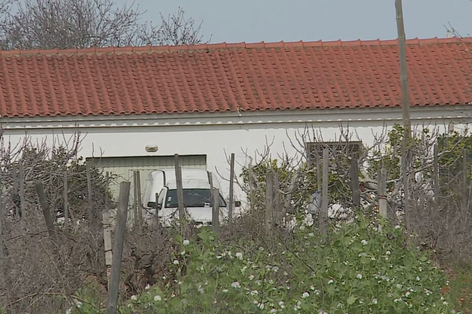  Corpo de Álvaro Paderna, de 84 anos, foi encontrado em casa, na Guia