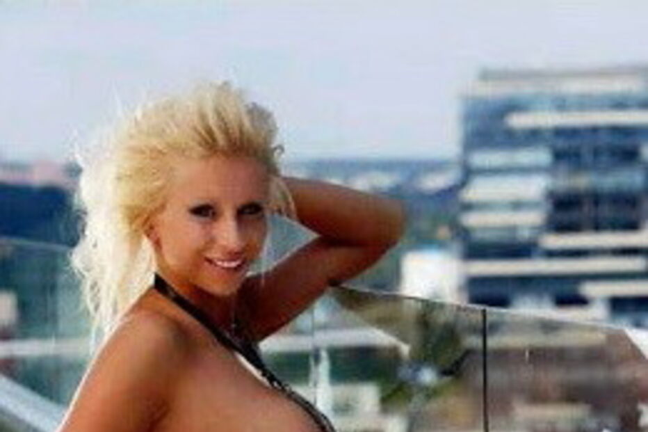 Erika posou para a Playboy em 2010