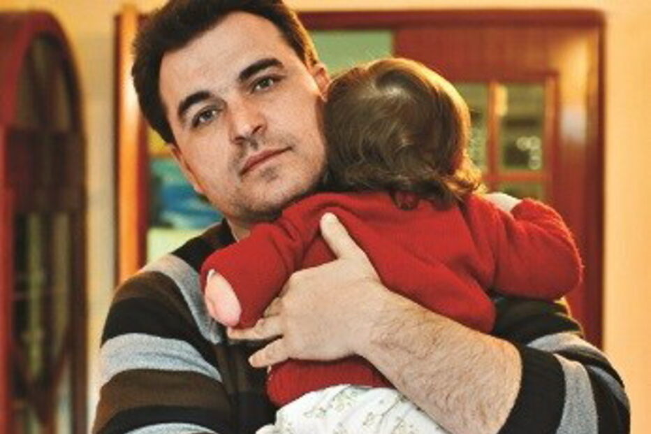 Constança, bebé, subsídio, braço, nascimento, deficiência, Rui Mendes, Cacém, Sintra