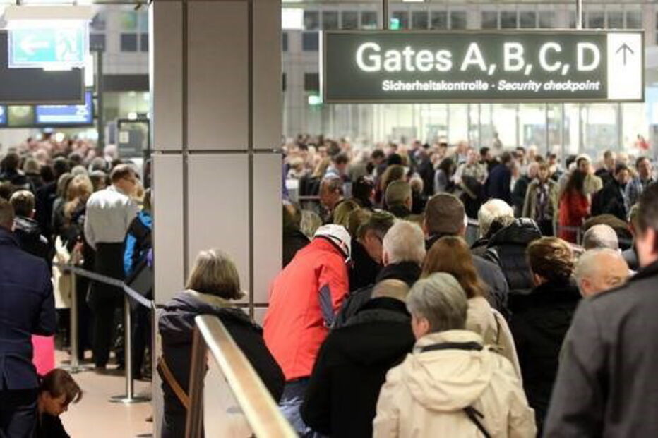 Imagens do aeroporto de Hamburgo vão sendo partilhadas nas redes sociais
