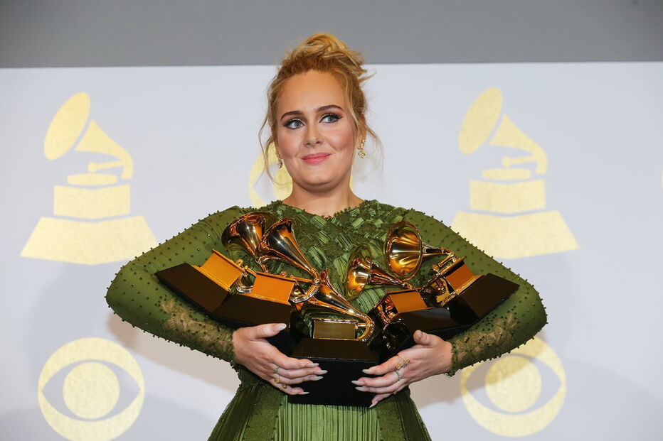 13-02-2017_09_31_54 2017-02-13T051455Z_1618158739_HP1ED2D0EKUWY_RTRMADP_3_AWARDS-GRAMMYS.JPG