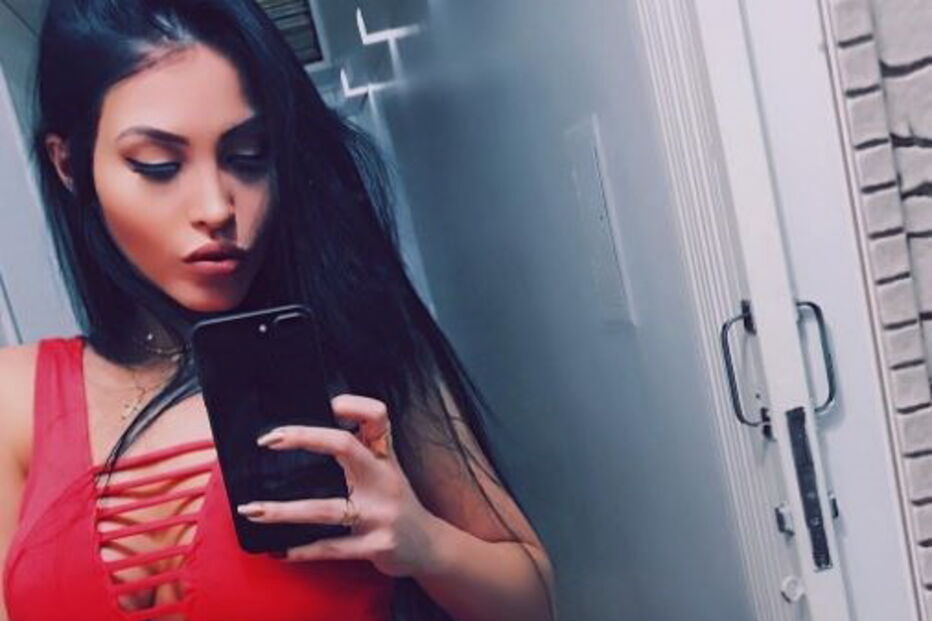 Conheça Cláudia Alende, a Megan Fox brasileira