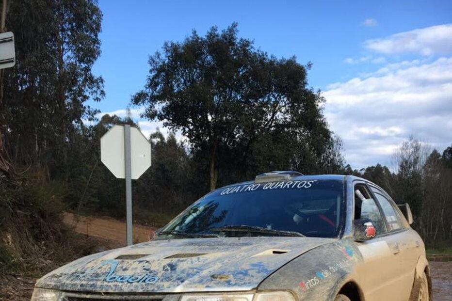 Carro de João Vinha depois de treinos