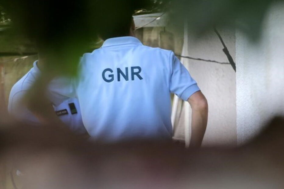 Almofala, Figueira de Castelo Rodrigo, Guarda, Comando Distrital de Operações de Socorro, CDOS, Bombeiros Voluntários de Figueira de Castelo Rodrigo, GNR, Força Especial de Bombeiros, acidentes e desastres, organizações de socorro