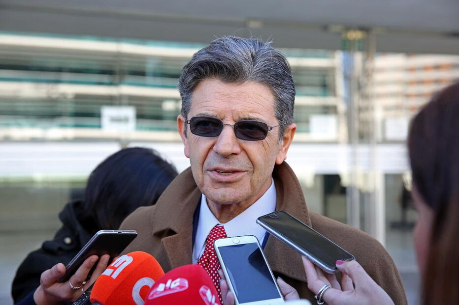 Apresentadora acusa o ex-marido, Manuel Maria Carrilho, de violência doméstica