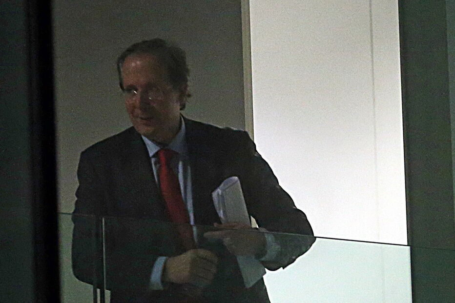 Orlando Figueira foi detido em fevereiro do ano passado