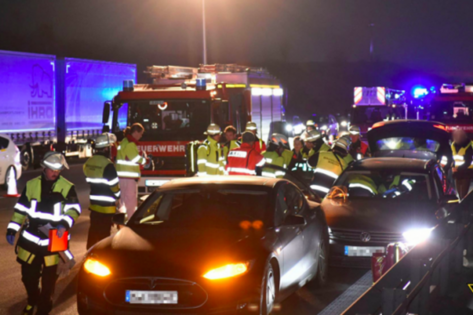 18-02-2017_00_28_00 tesla-passat-1-e1487167537691-620x349.png