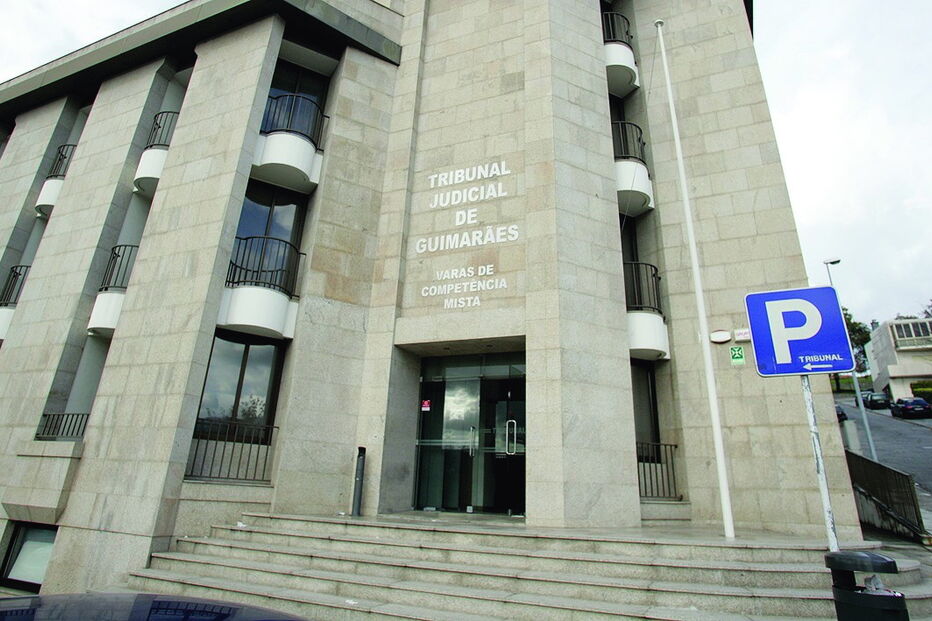 Arguidos foram ouvidos no Tribunal de Guimarães em primeiro interrogatório