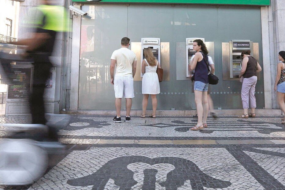 Bancos devem resolver o problema de forma individual para evitar prejuízos para as instituições e para o próprio Estado  