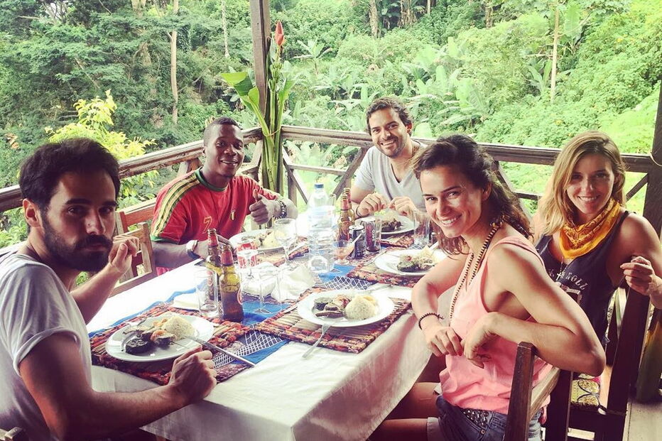 João e Cláudia estão juntos há cerca de dois anos e meio. O casal tem partilhado fotos das férias as dois
