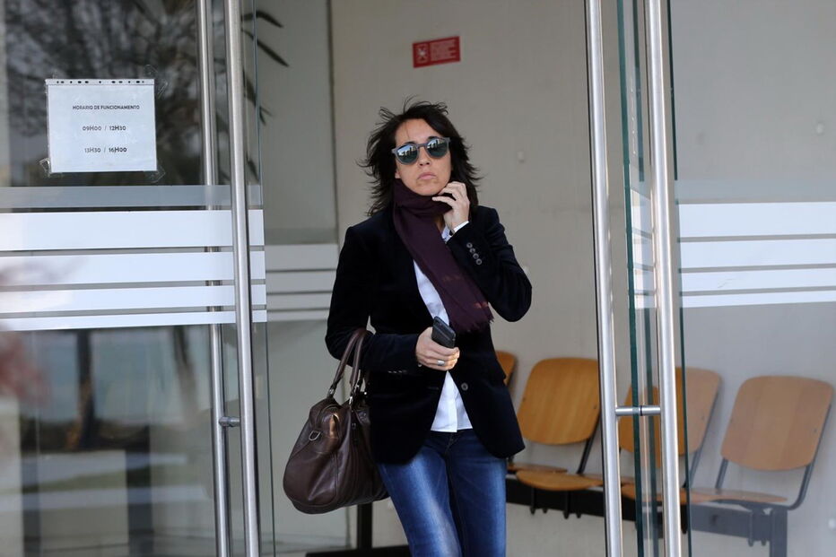 Manuel Maria Carrilho, Bárbara Guimarães, violência doméstica, ministro da cultura, julgamento, sniper