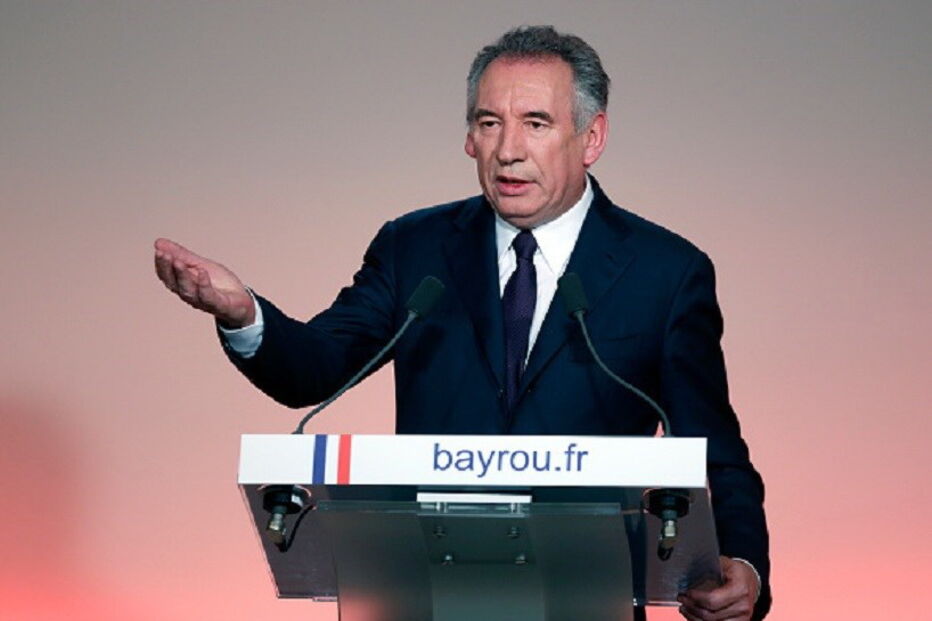François Bayrou, Emmanuel Macron, França, Marine Le Pen, François Fillon, política, eleições
